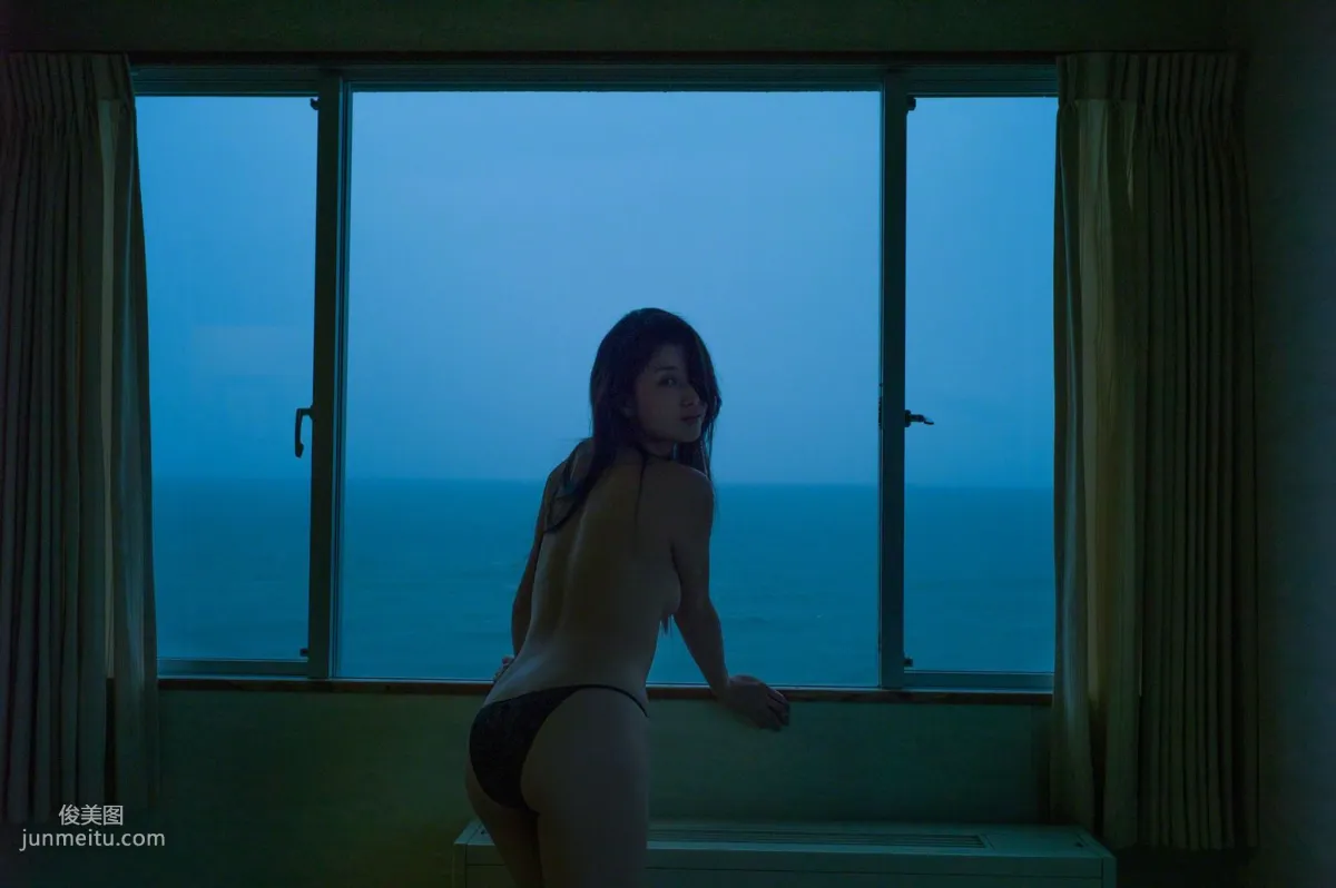 [Wanibooks] NO.124 Manami Hashimoto 橋本愛實/橋本マナミ 寫真集 92