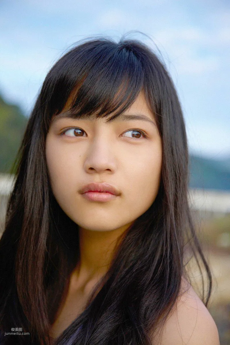 [Wanibooks] NO.100 Haruna Kawaguchi 川口春奈 寫真集 24