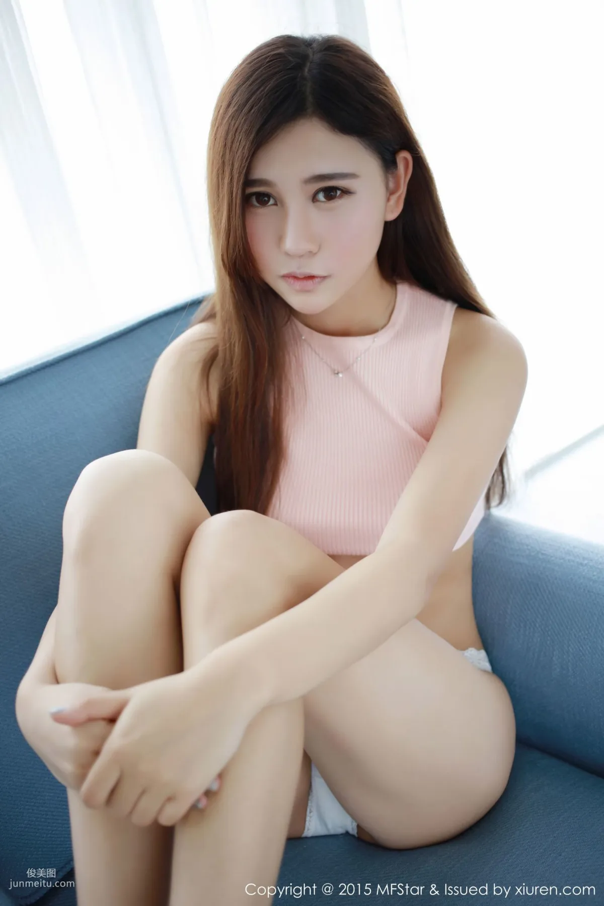 Milk楚楚《性感小背心+女仆系列》 [模範學院MFStar] Vol.018 寫真集 17