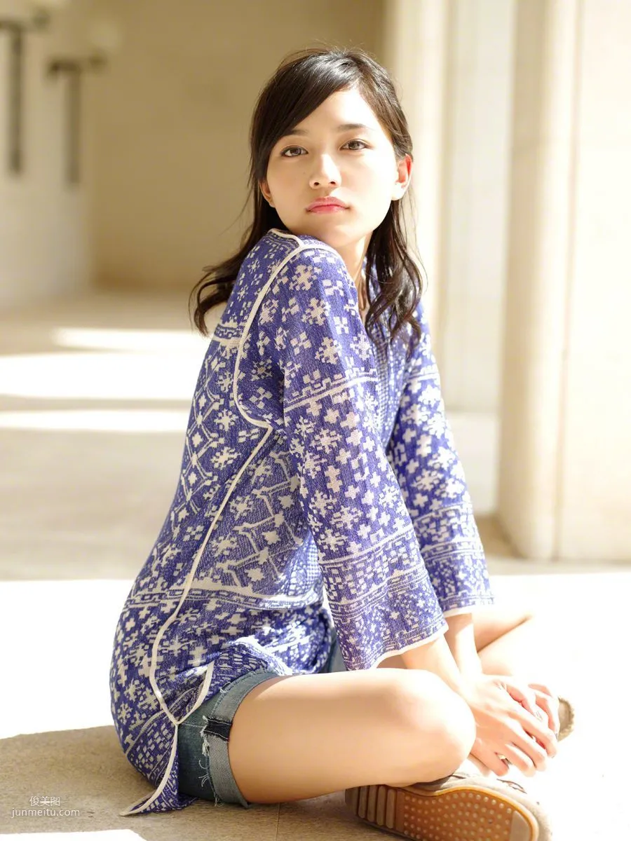 [Wanibooks] NO.132 Haruna Kawaguchi 川口春奈 寫真集 17