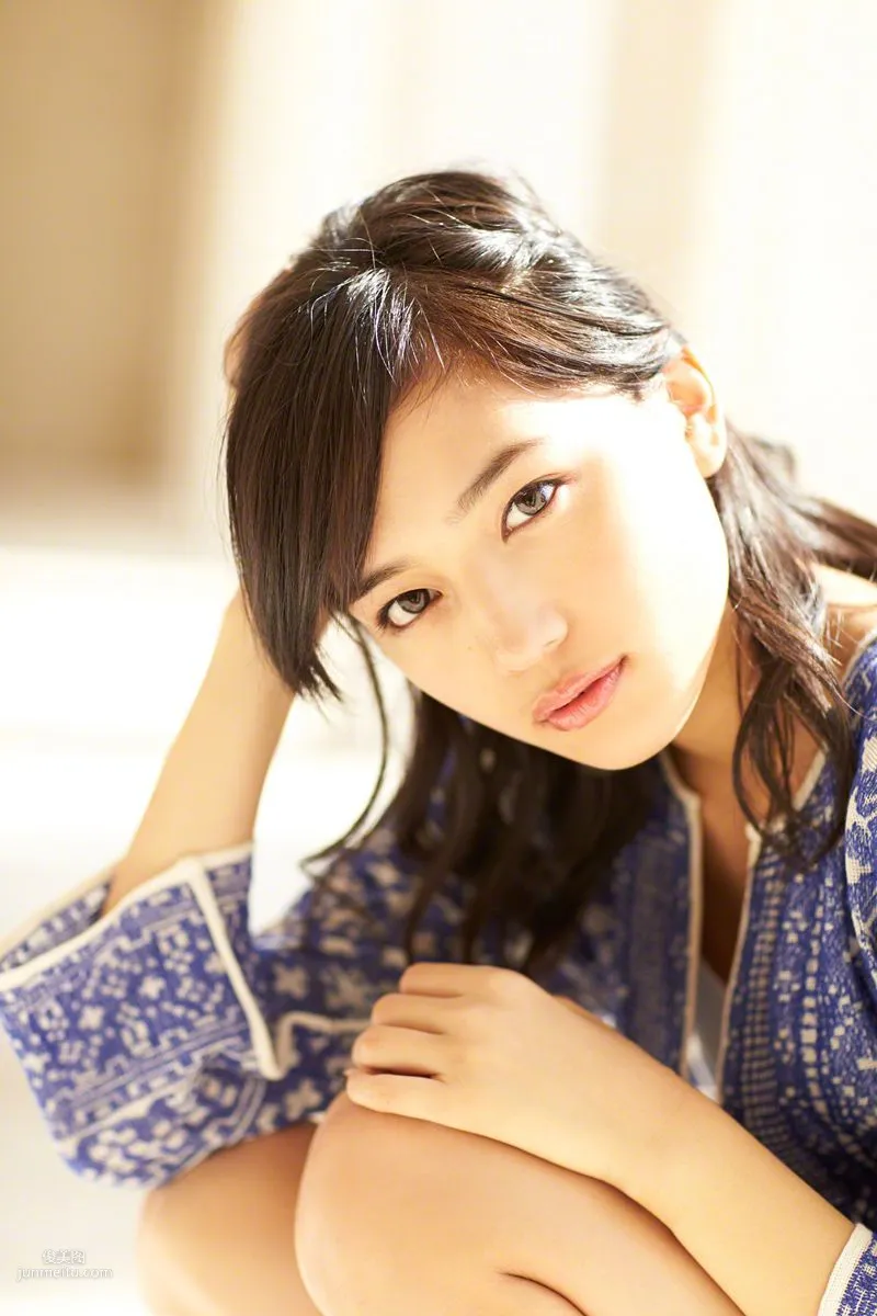 [Wanibooks] NO.132 Haruna Kawaguchi 川口春奈 寫真集 21