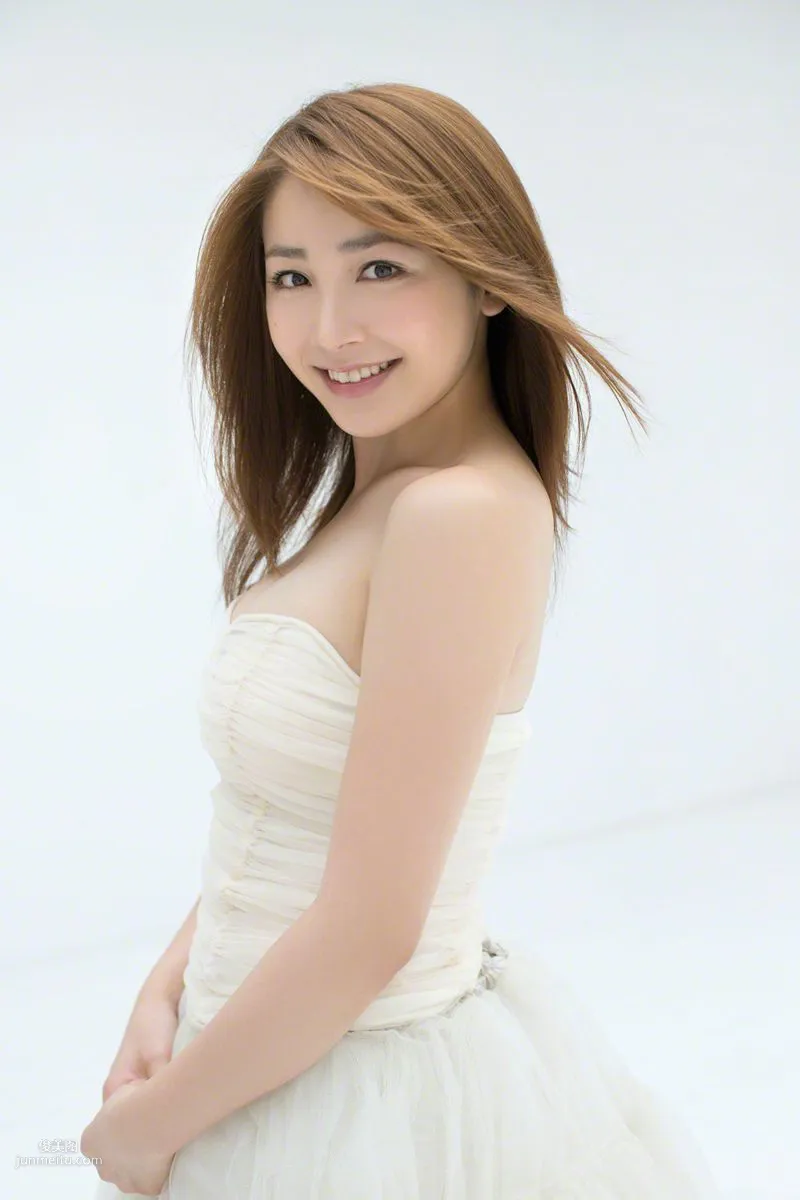 [Wanibooks] NO.129 You Kikkawa 吉川友 写真集1