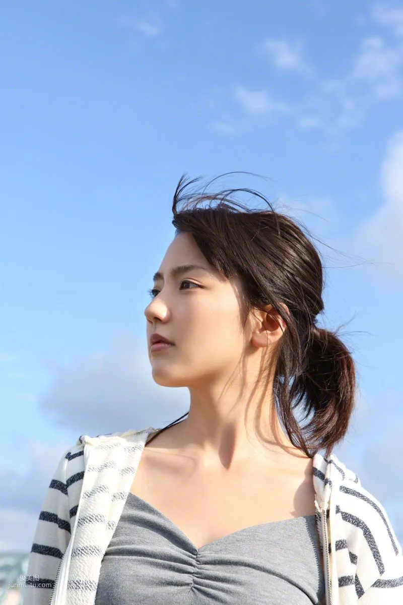 [Wanibooks] NO.131 Erina Mano 真野恵裡菜 寫真集 37