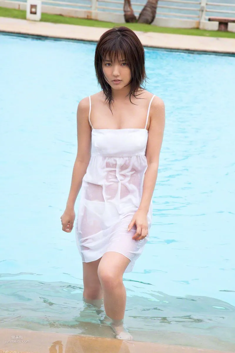 [Wanibooks] NO.117 Erina Mano 真野恵裡菜 寫真集 3
