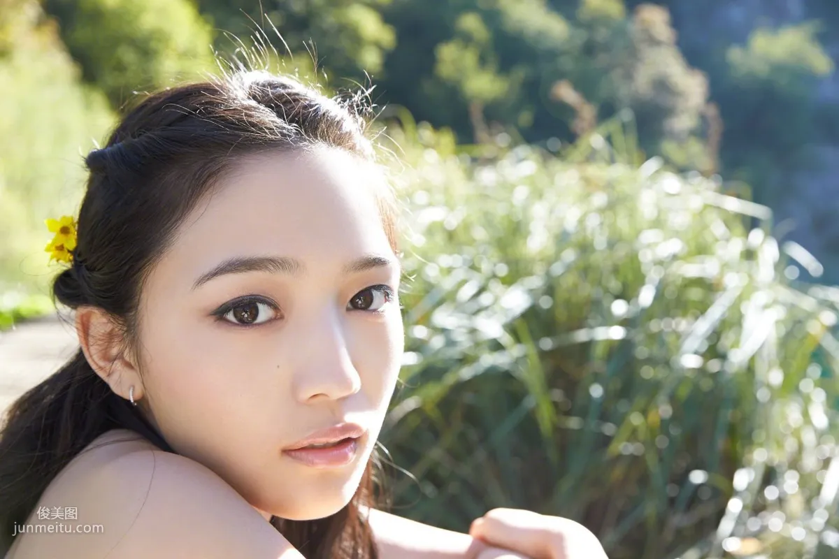 [Wanibooks] NO.132 Haruna Kawaguchi 川口春奈 寫真集 74