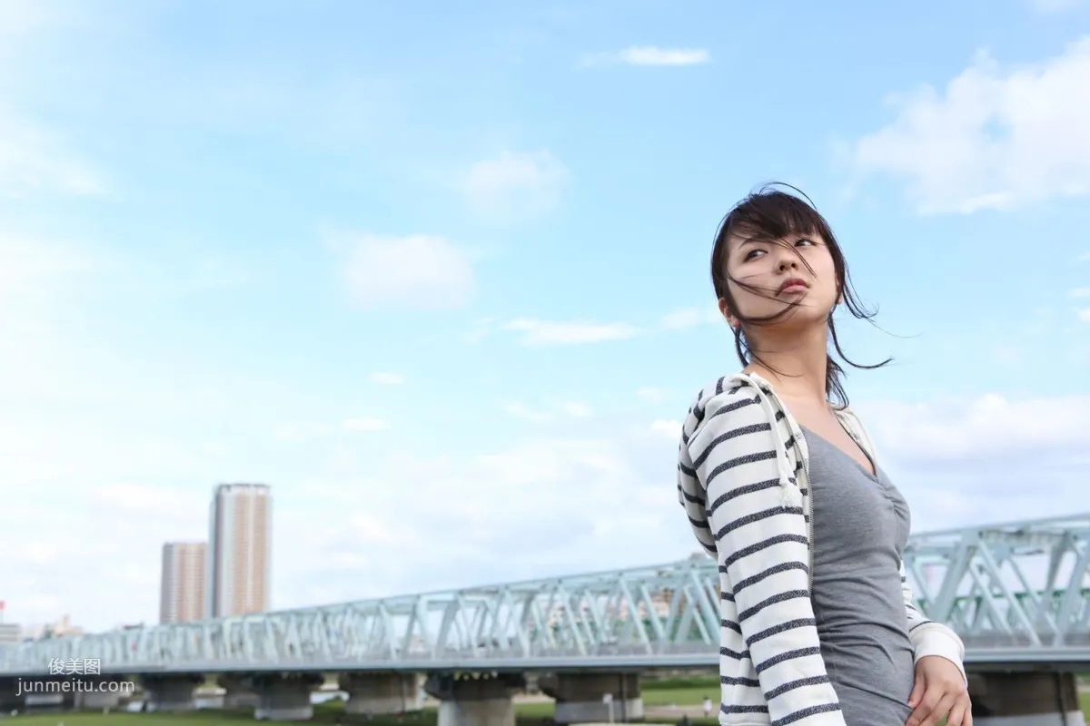 [Wanibooks] NO.131 Erina Mano 真野恵裡菜 寫真集 32