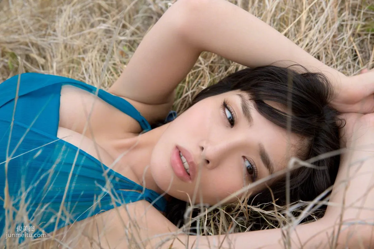 [Wanibooks] NO.127 Anna Konno 今野杏南 写真集5