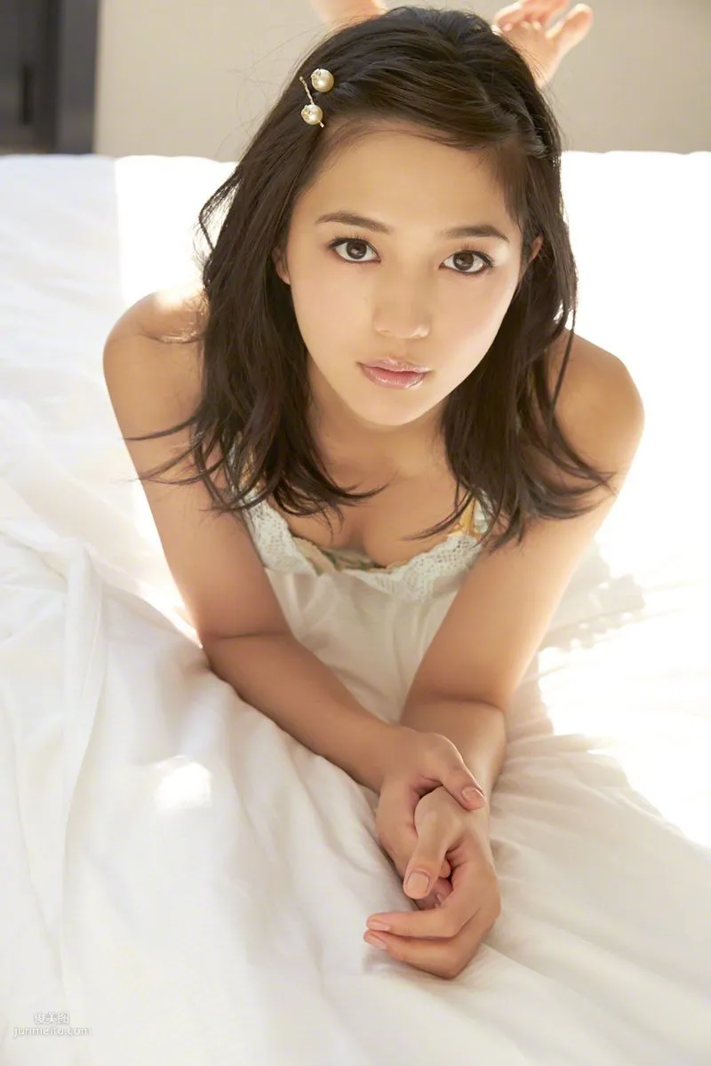 [Wanibooks] NO.132 Haruna Kawaguchi 川口春奈 寫真集 127