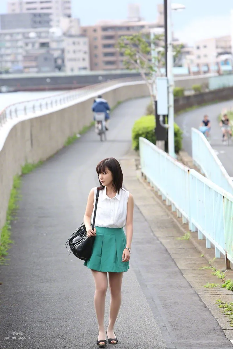 [Wanibooks] NO.131 Erina Mano 真野恵裡菜 寫真集 4