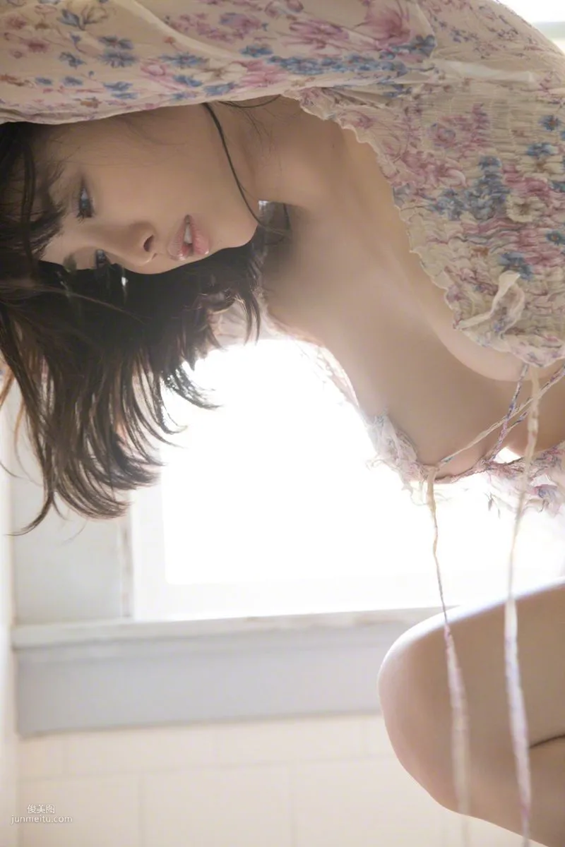 [Wanibooks] NO.127 Anna Konno 今野杏南 寫真集 74