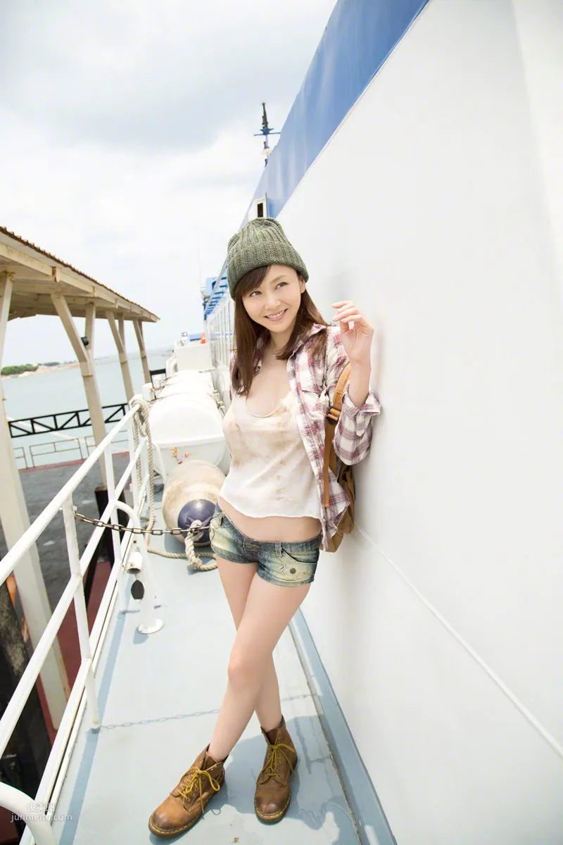 [Wanibooks] NO.128 Anri Sugihara 杉原杏璃 写真集3