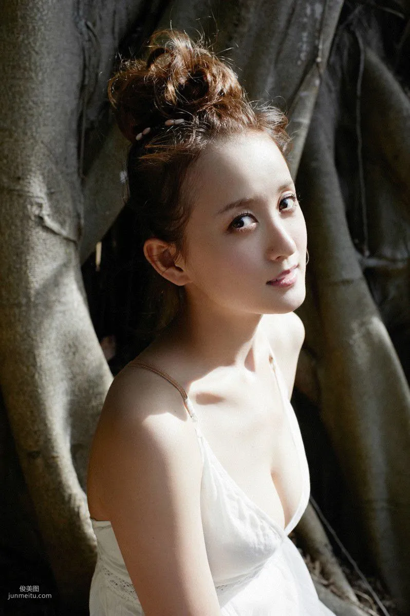 [Wanibooks] NO.102 Komatsu Ayaka 小松彩夏 写真集84