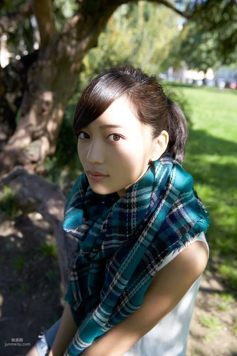 [Wanibooks] NO.132 Haruna Kawaguchi 川口春奈 写真集4