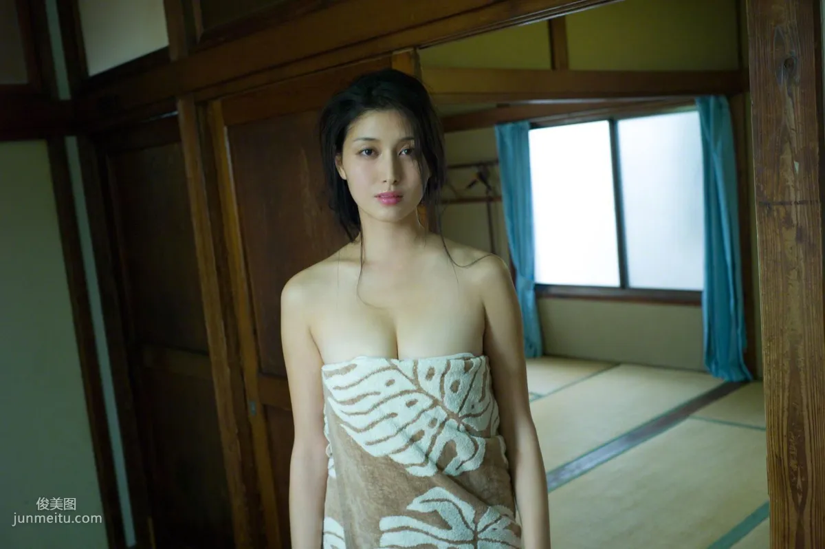 [Wanibooks] NO.124 Manami Hashimoto 橋本愛實/橋本マナミ 寫真集 220