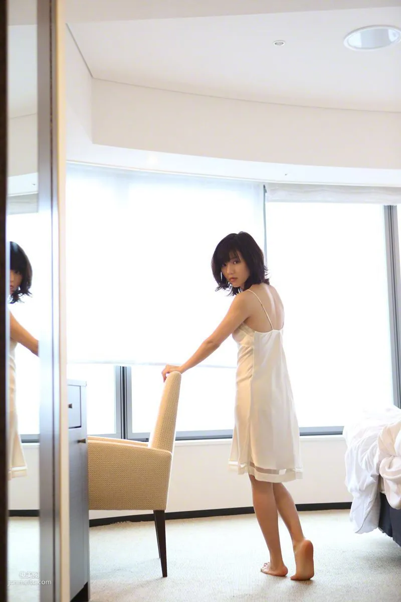 [Wanibooks] NO.131 Erina Mano 真野恵裡菜 寫真集 57