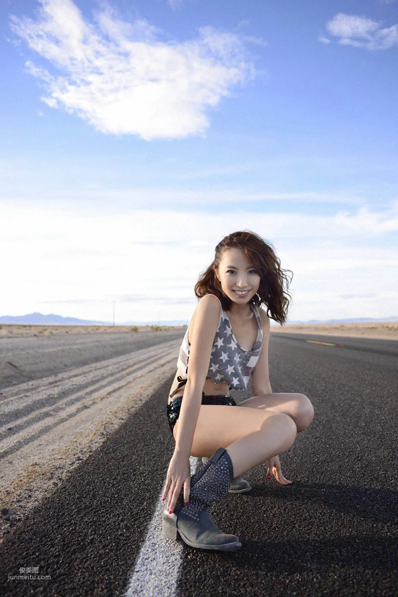 [Wanibooks] NO.106 Azusa Yamamoto 山本梓 写真集25