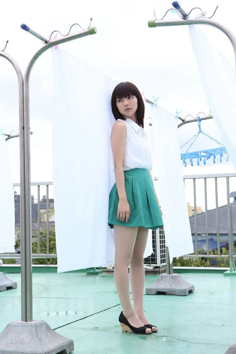 [Wanibooks] NO.131 Erina Mano 真野恵裡菜 寫真集 17