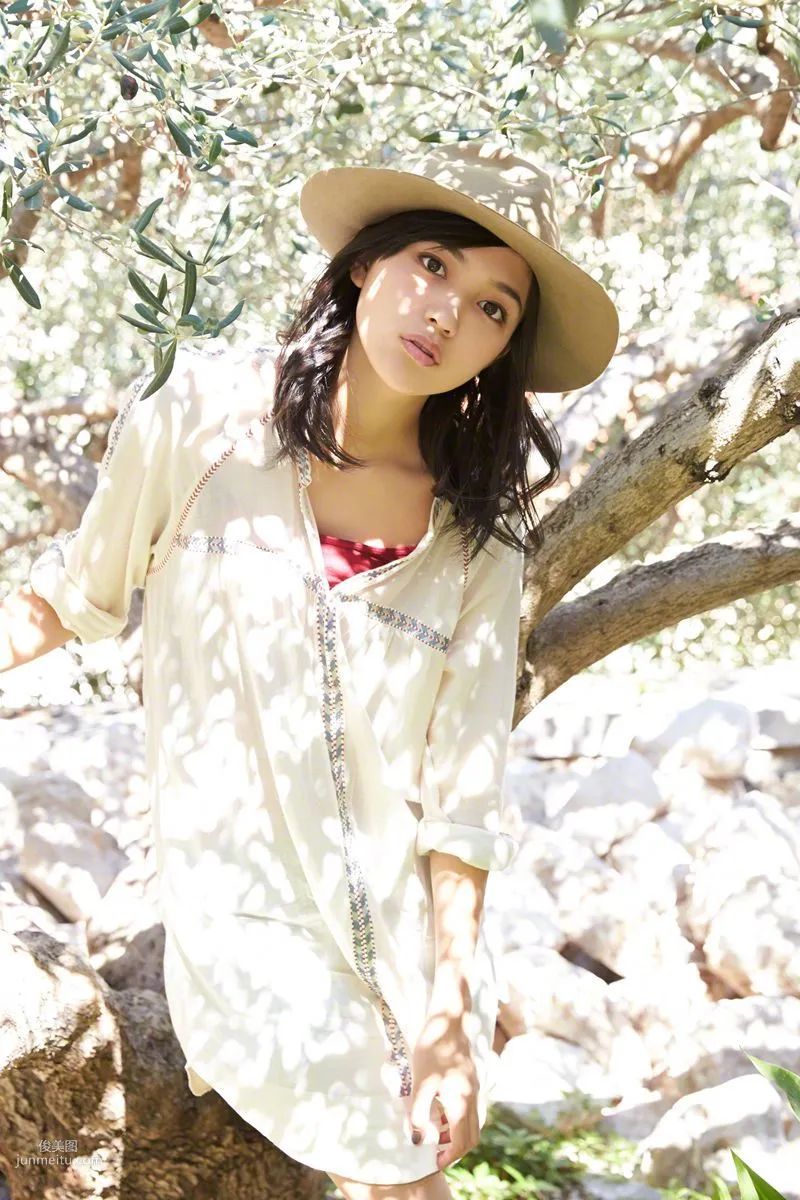 [Wanibooks] NO.132 Haruna Kawaguchi 川口春奈 寫真集 58