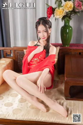 紅燭《紅肚兜古裝美女》 [麗櫃] 絲足寫真集