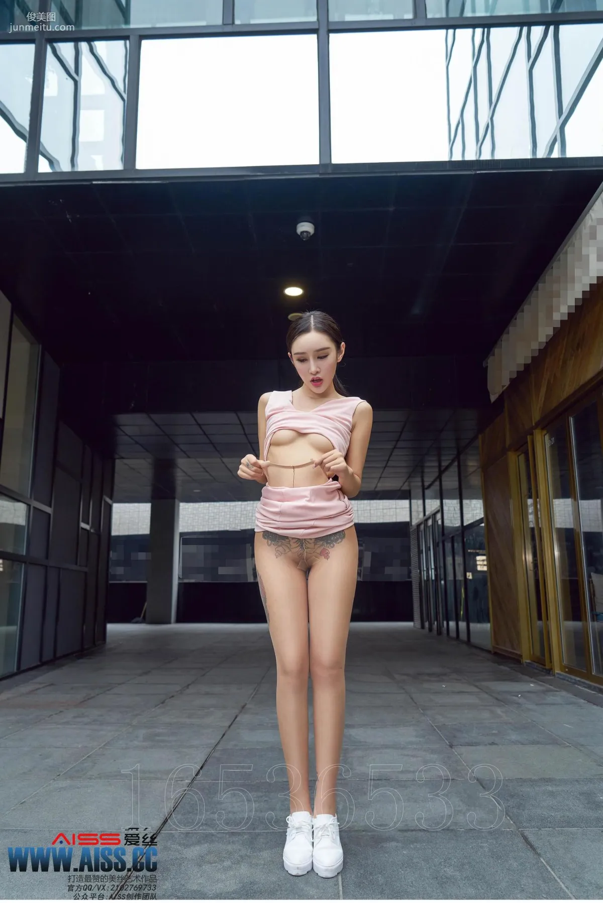 欣楊《街角美人》 [AISS愛絲] F6034 寫真集 103