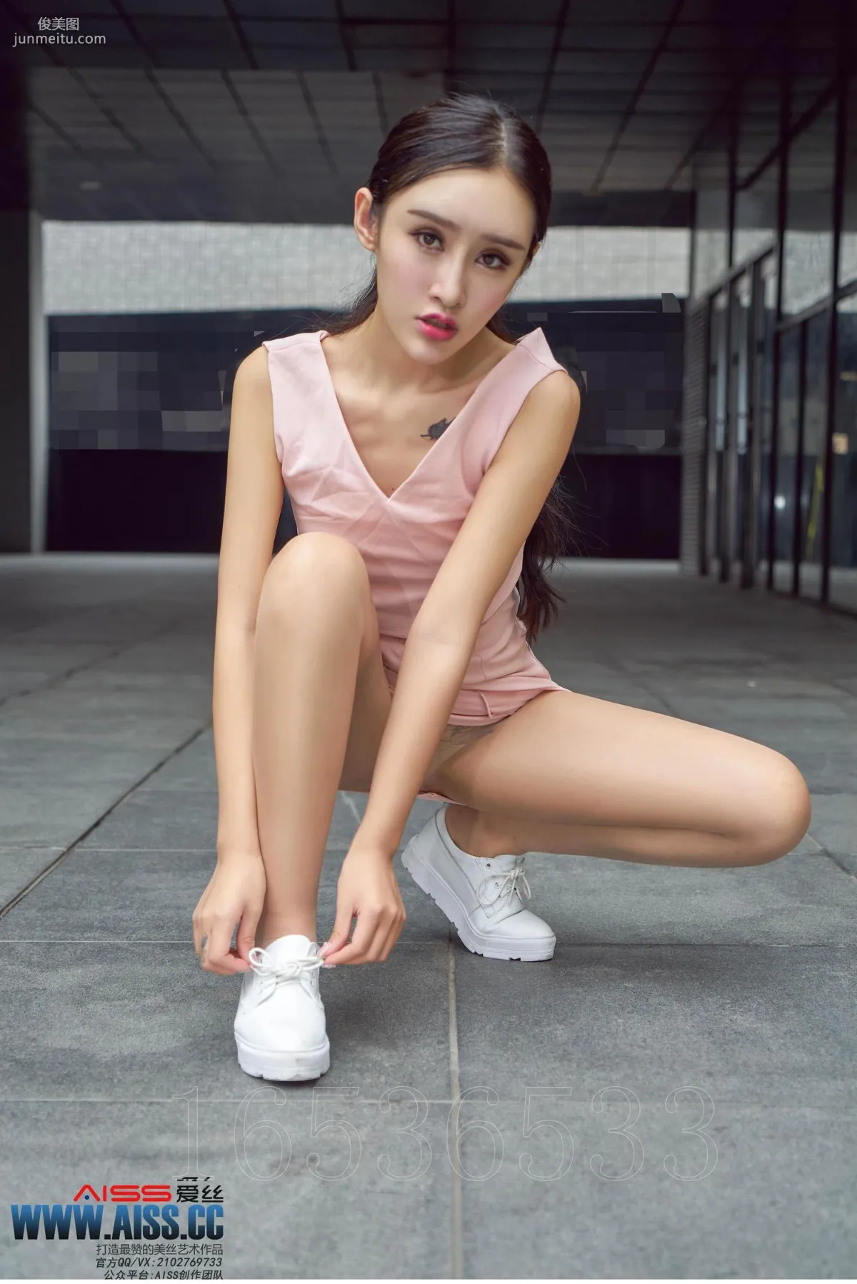 欣楊《街角美人》 [AISS愛絲] F6034 寫真集 111