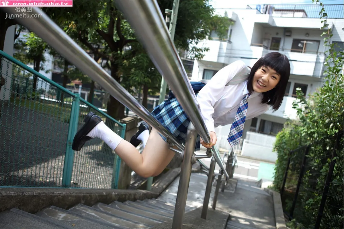 三崎鈴 现役女子高生 [Minisuka.tv] Special Gallery 写真集11