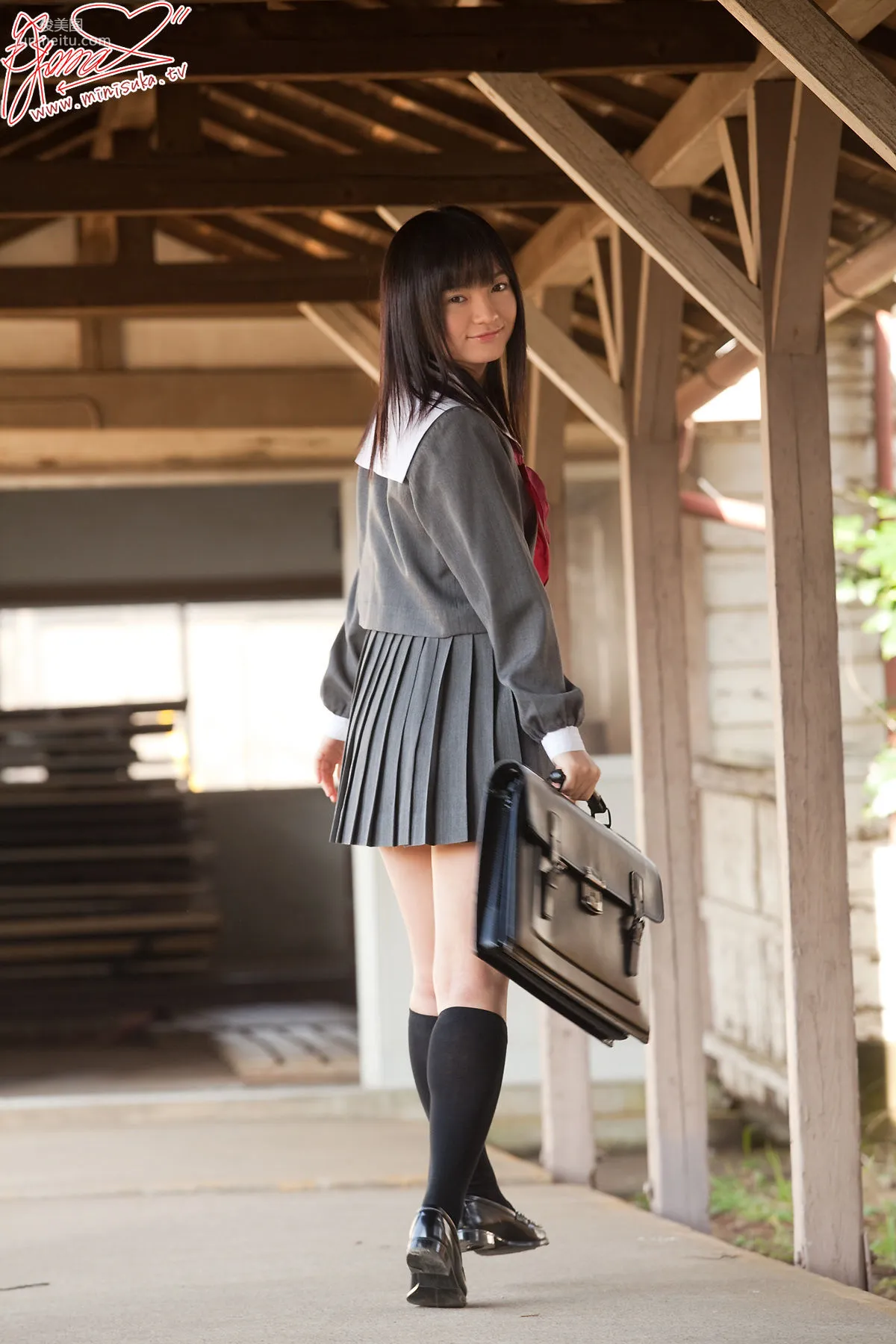 西永彩奈 Ayana Nishinaga 第一部 [Minisuka.tv] 寫真集 89