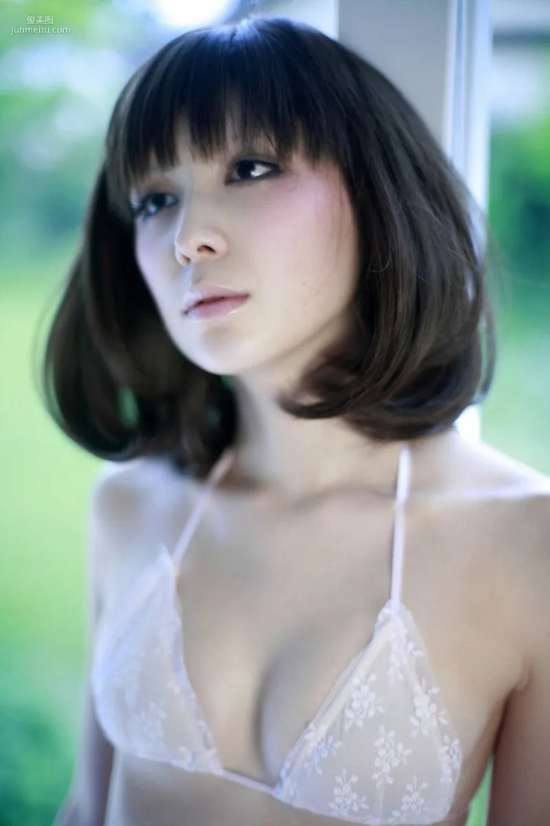 [Wanibooks] NO.63 Miu Nakamura 仲村美宇/仲村みう 寫真集 100