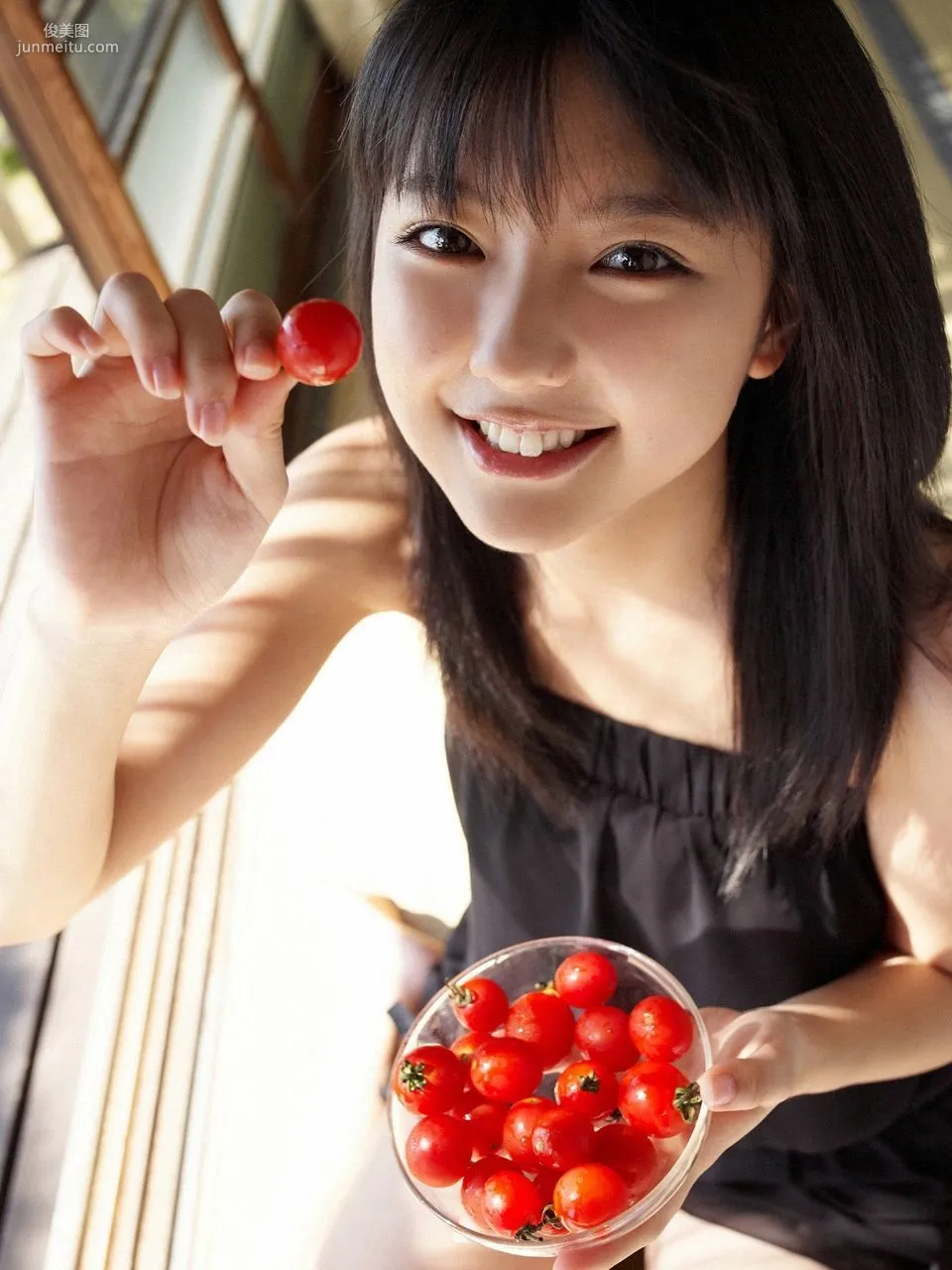 真野恵里菜 2010 Special Version [VYJ] No.105 写真集15