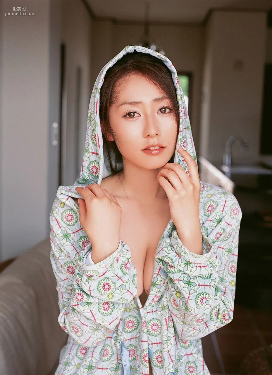 Tani Momoko 谷桃子 [VYJ] No.095 寫真集 2