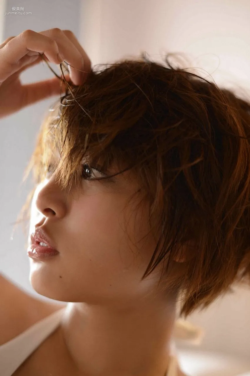 荒井萌《『濡れた肌』 今、注目の激カワモデル！》 [WPB-net] NO.150 寫真集 92