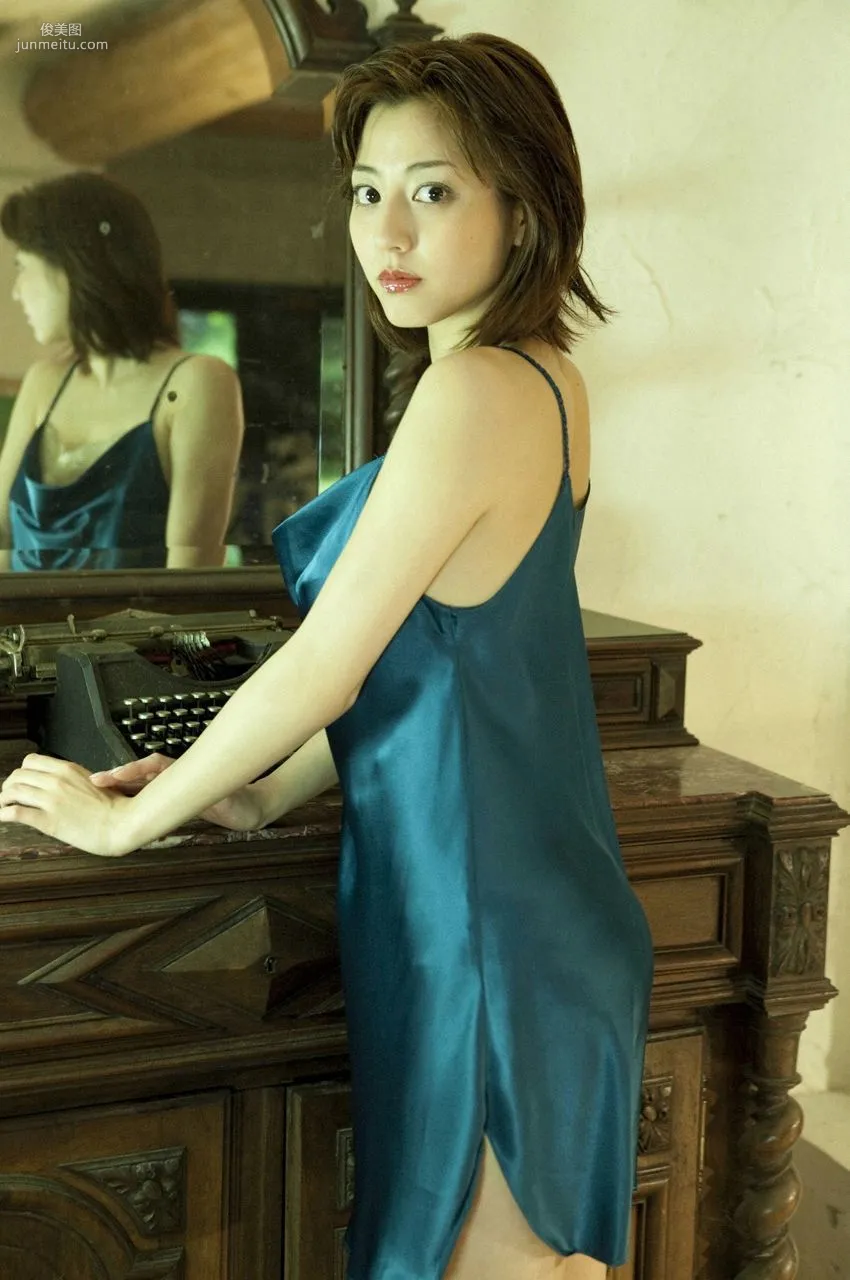 杉本有美《息をのむほど美しい》 [WPB-net] No.147 写真集102