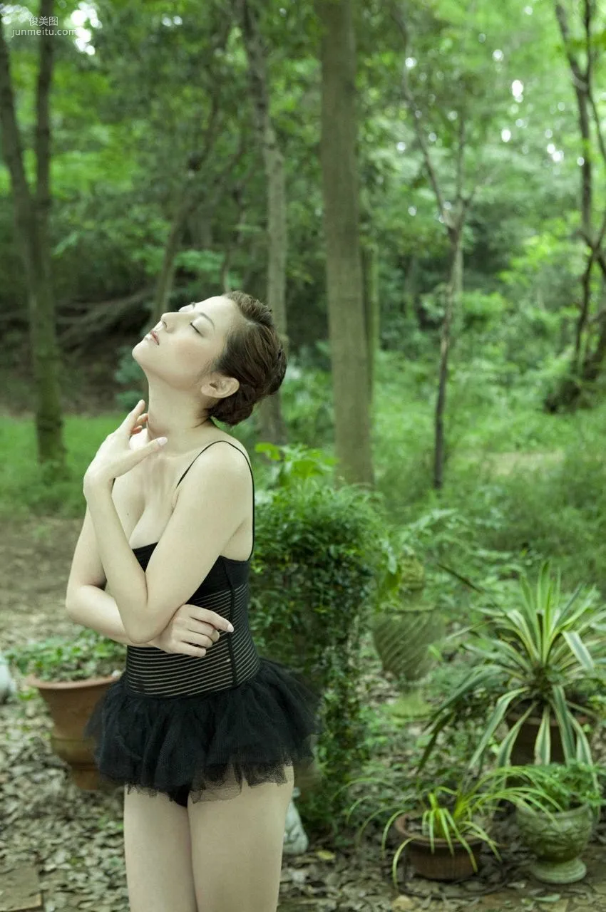 杉本有美《息をのむほど美しい》 [WPB-net] No.147 写真集15