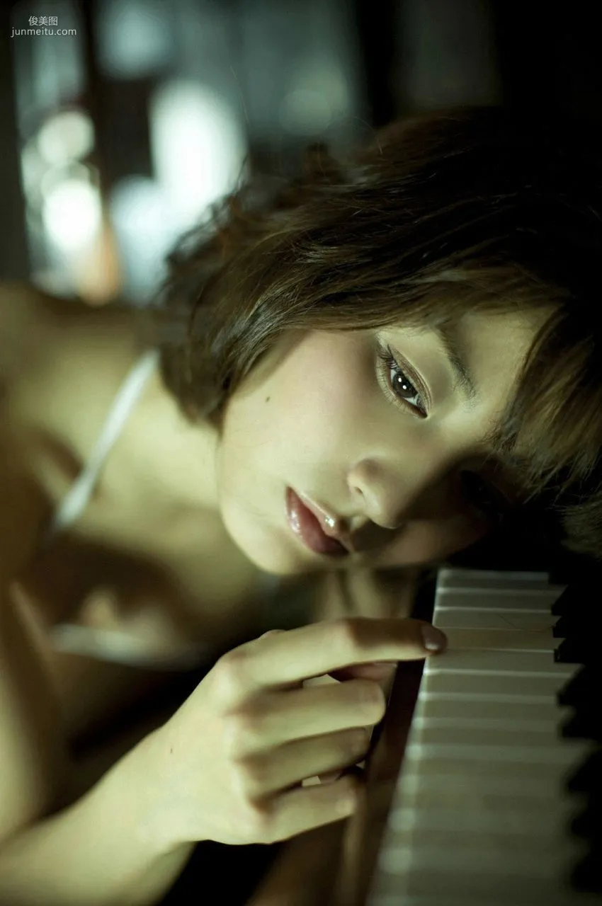 杉本有美《息をのむほど美しい》 [WPB-net] No.147 写真集113