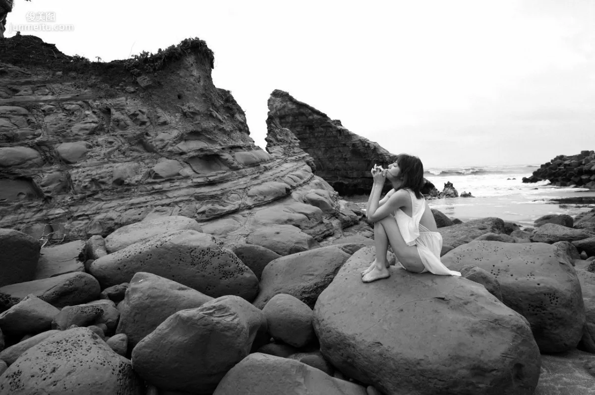 杉本有美《息をのむほど美しい》 [WPB-net] No.147 写真集87