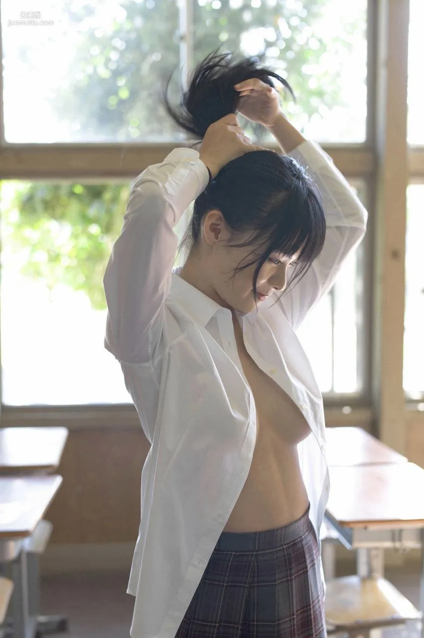 星名美津紀《美少女の制服の中》 [WPB-net] No.151 寫真集 4