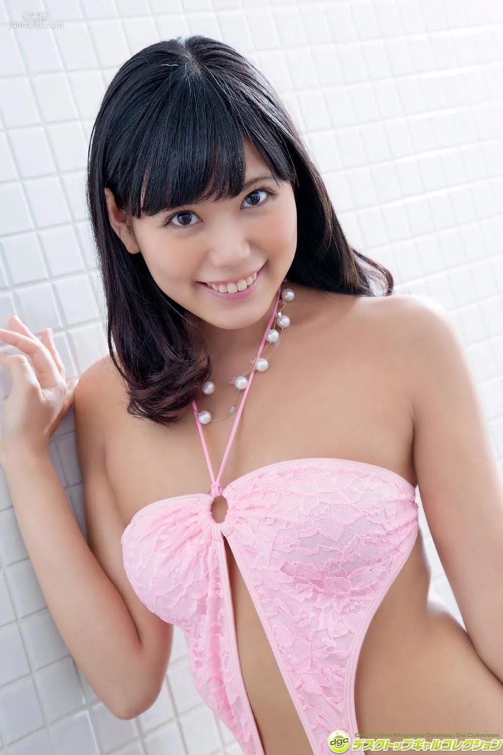 篠原冴美《爽やかな笑顔が眩しいマシュマロGカップ！》 [DGC] 寫真集 100