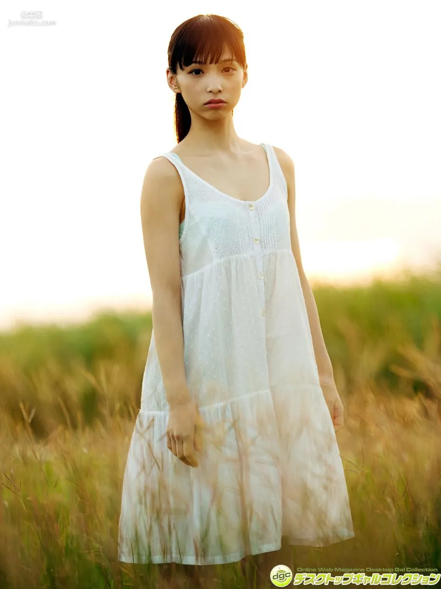 鶴卷星奈《爽やか笑顔とスレンダーボディで大人気！！》 [DGC] 寫真集 90