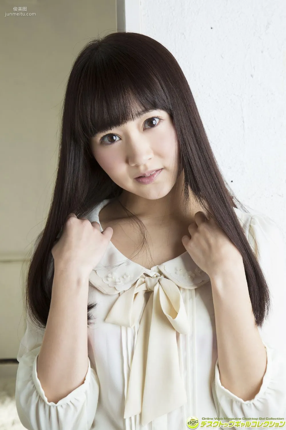 浜田翔子《クリクリ瞳が愛らしいレジェンド☆グラドル》 [DGC] 写真集1