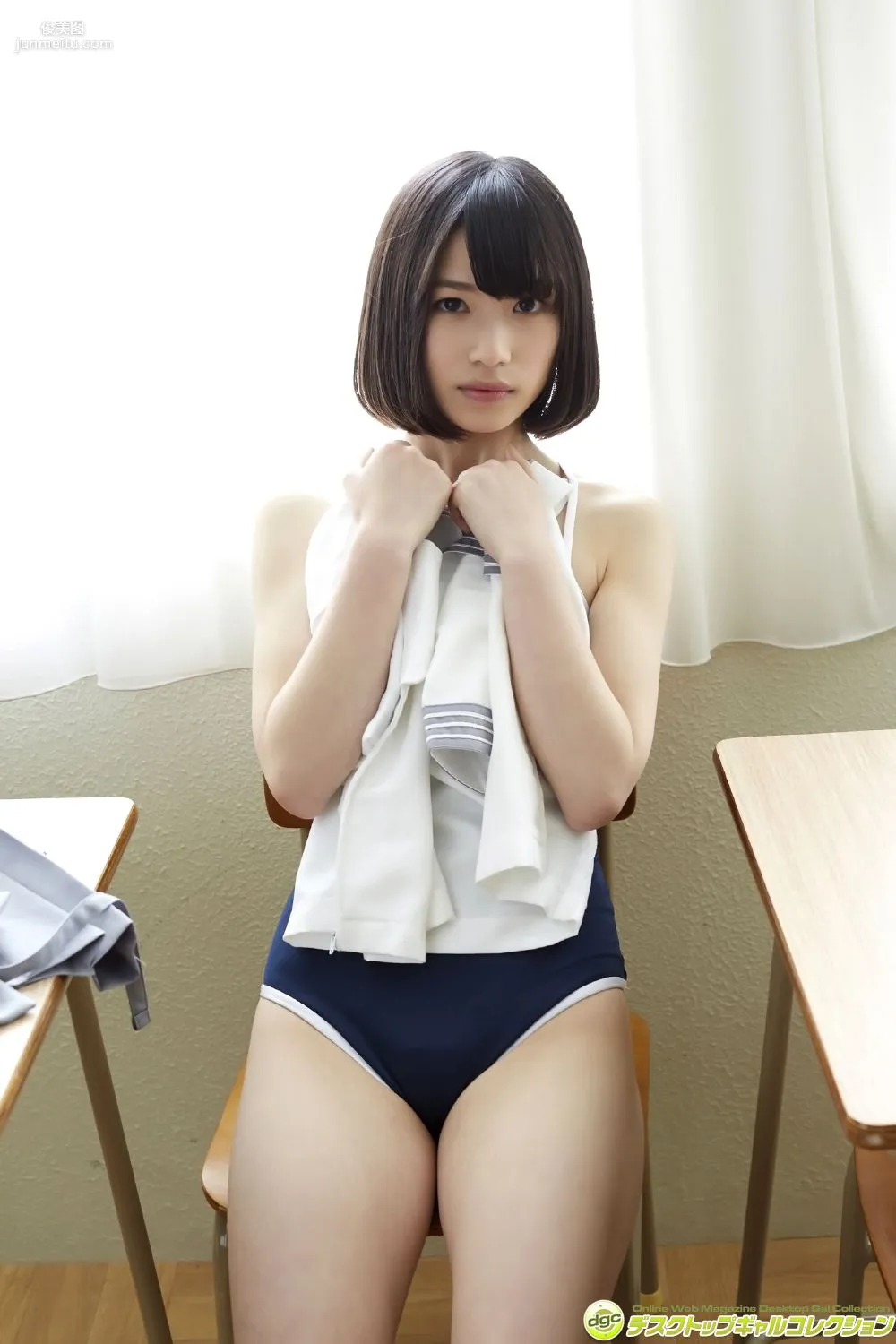 村上りいな《グミとアイドル大好きな美少女の制服物語！》 [DGC] 寫真集 20