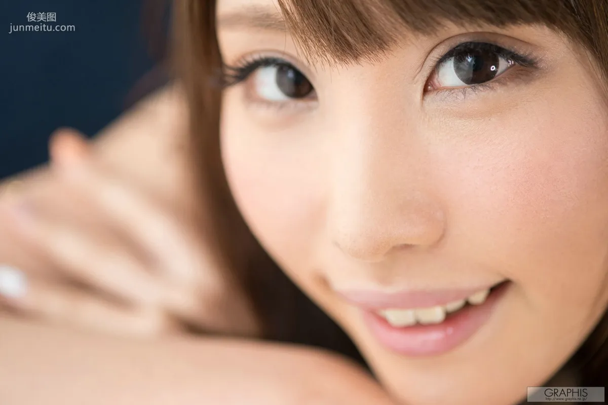 あやみ旬果《Optimistic》 [Graphis] Gals 写真集18