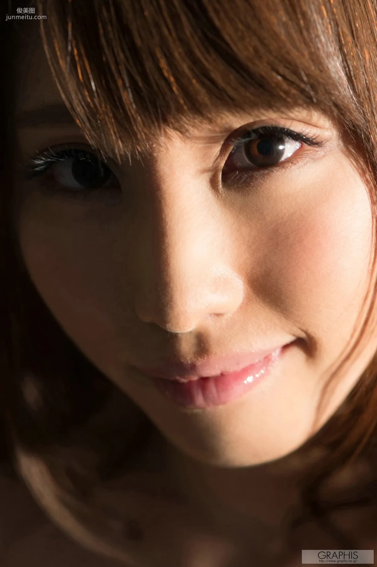 あやみ旬果《Optimistic》 [Graphis] Gals 写真集36