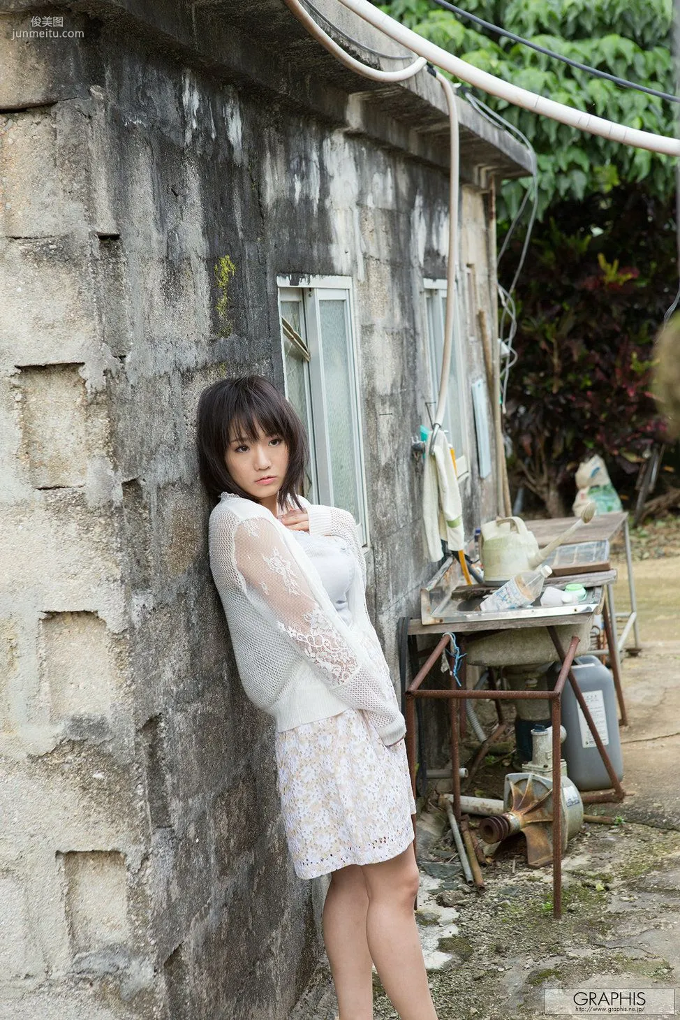 澁谷果歩《The Scoooop!!》 [Graphis] Gals 寫真集 16
