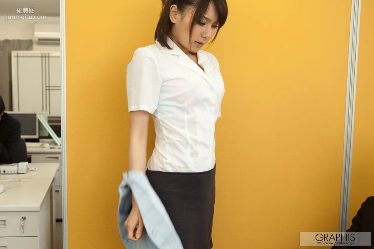 Yuzuka Kinoshita 木下柚花 [Graphis] Feti Style 寫真集 40