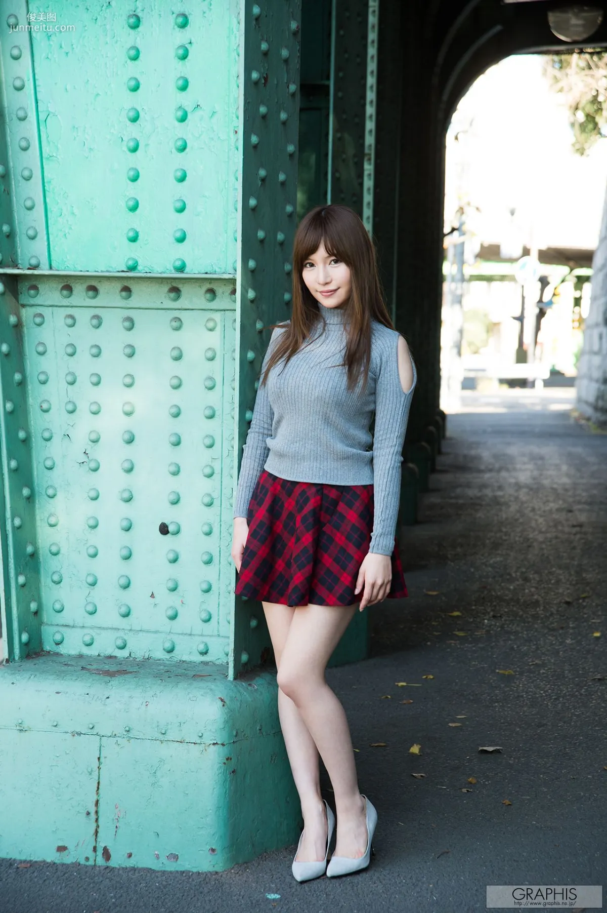 Aoi 葵『Float On』 [Graphis] Gals 写真集4