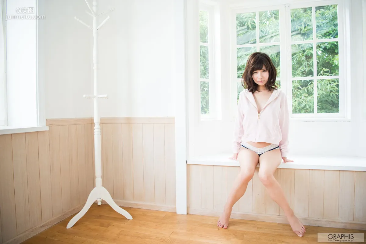 Mii Kurii 栗衣みい/栗衣美伊 [Graphis] First Gravure 初脫ぎ娘 寫真集 45