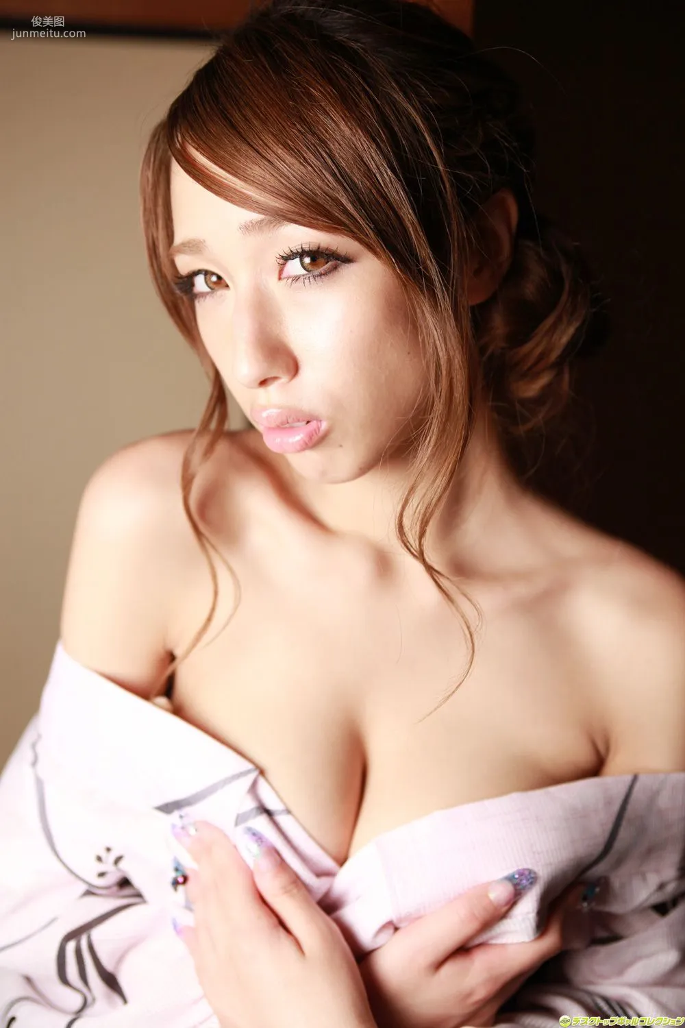 长谷川理穗/長谷川リホ《妖艶なお姉さんのいやらしいカラダ》写真集 [DGC] NO.1069 95
