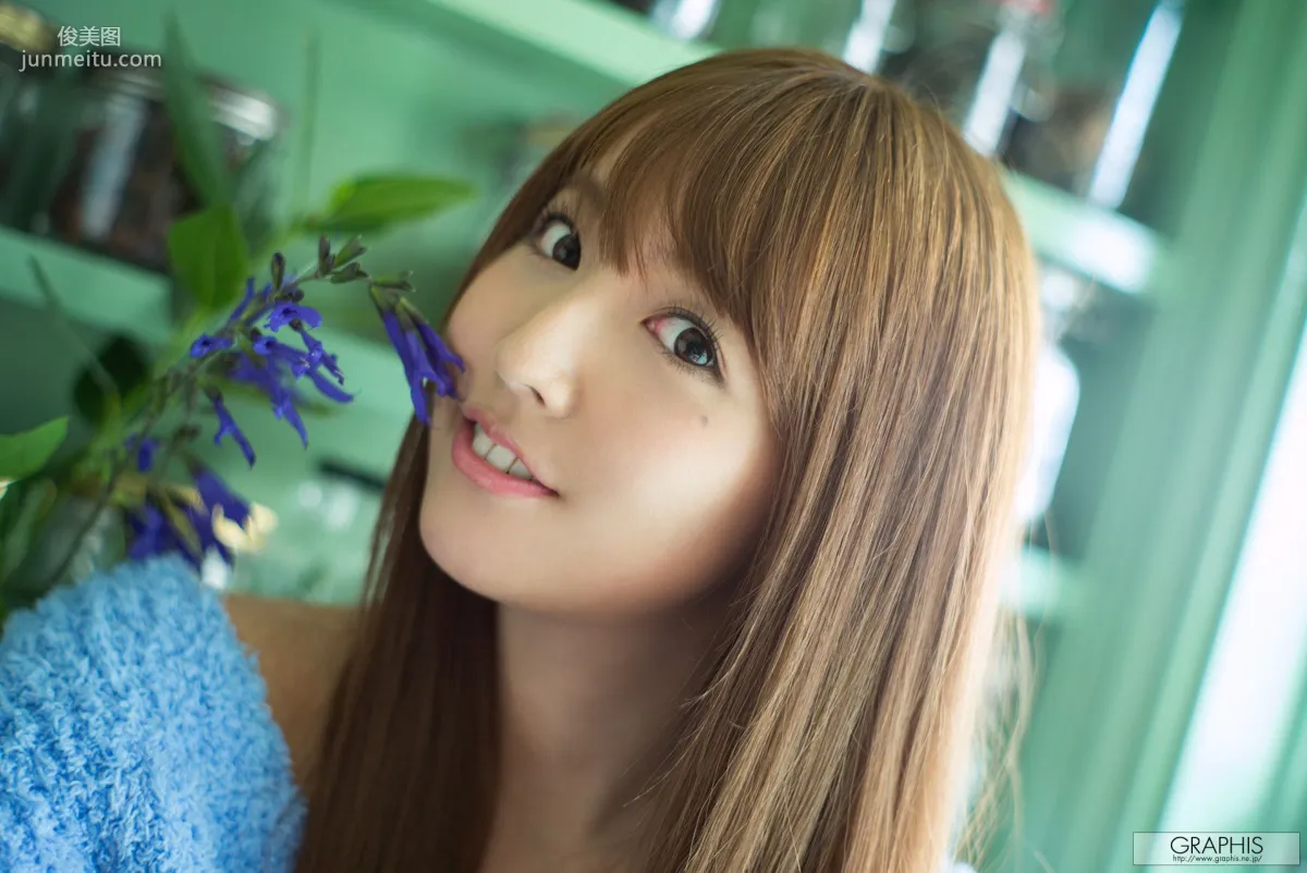 三上悠亜『Divine Sprout』 [Graphis] Gals 写真集11