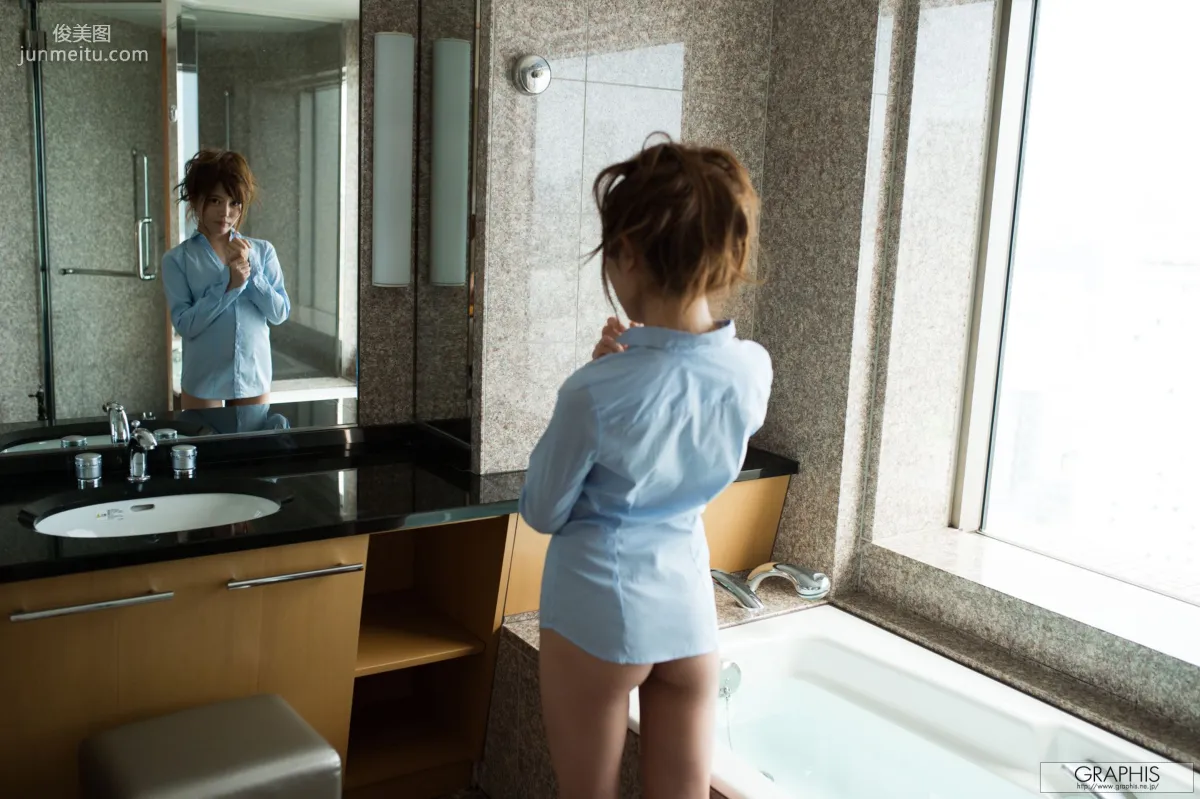 榊梨々亜/榊梨梨亚《Be shy》 [Graphis] Gals 写真集48