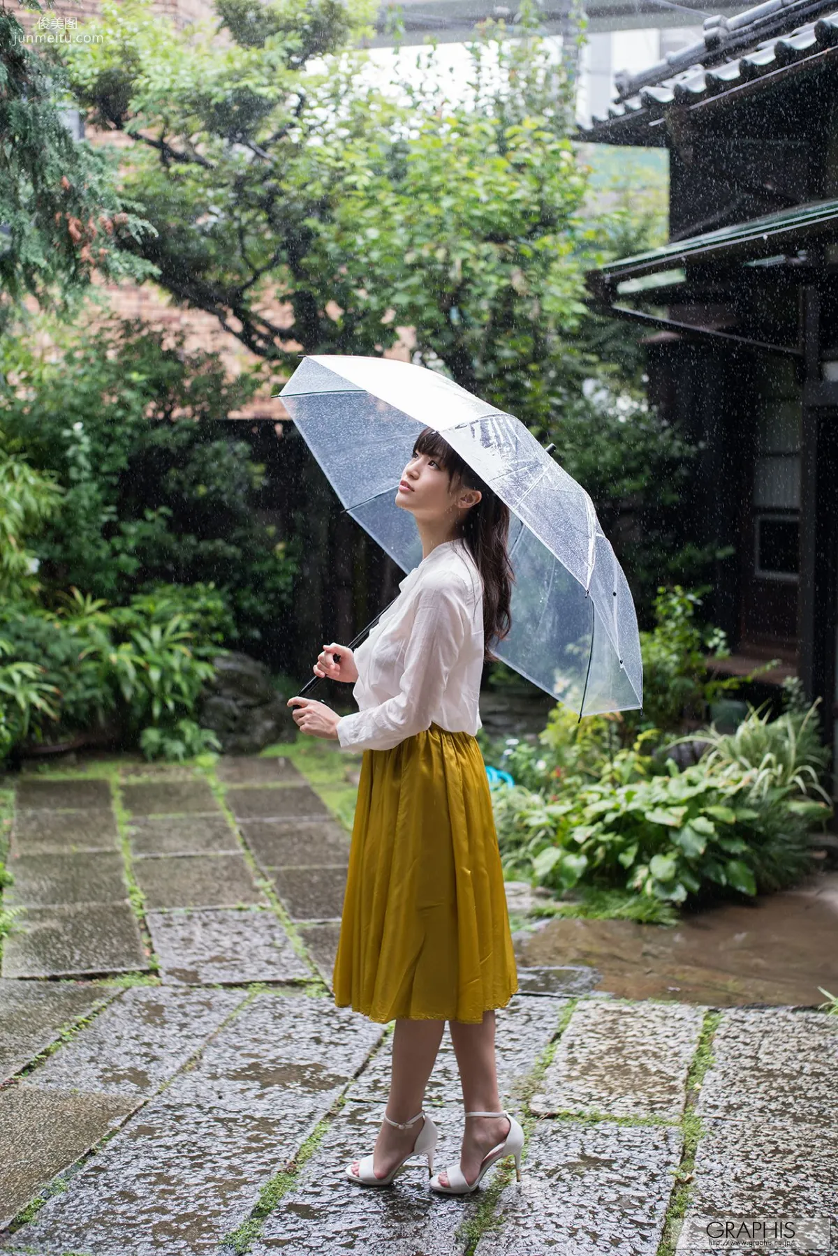 高橋しょう子《Noble bomb》 [Graphis] Gals 写真集1